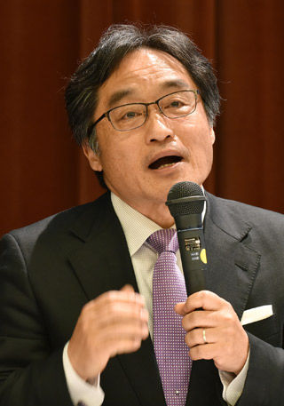 梅津　一孝氏
