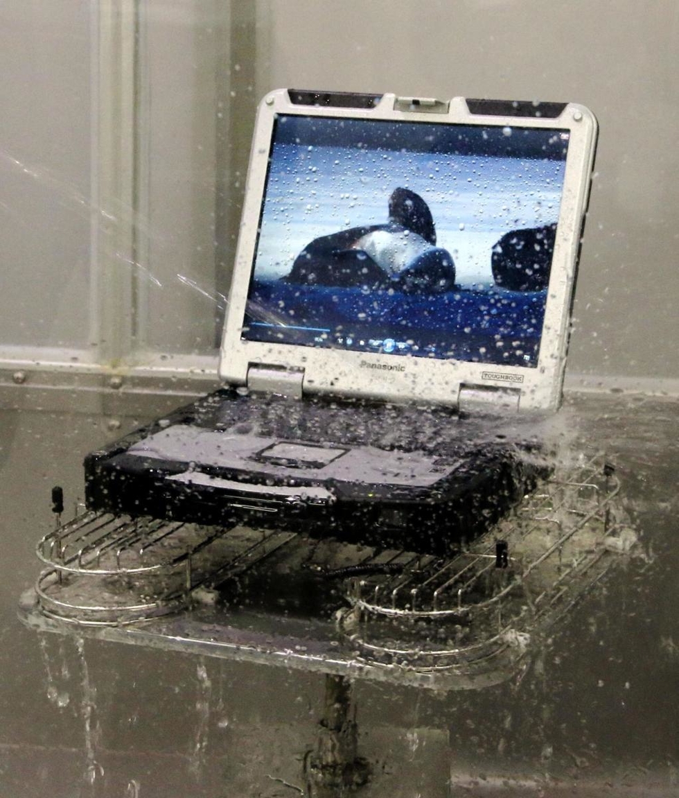 高品質パソコンを徹底追求 パナソニック神戸工場（上） | M's KOBE