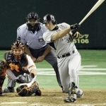 独立リーグ「兵庫ブレイバーズ」 元阪神タイガース・桜井さんを打撃