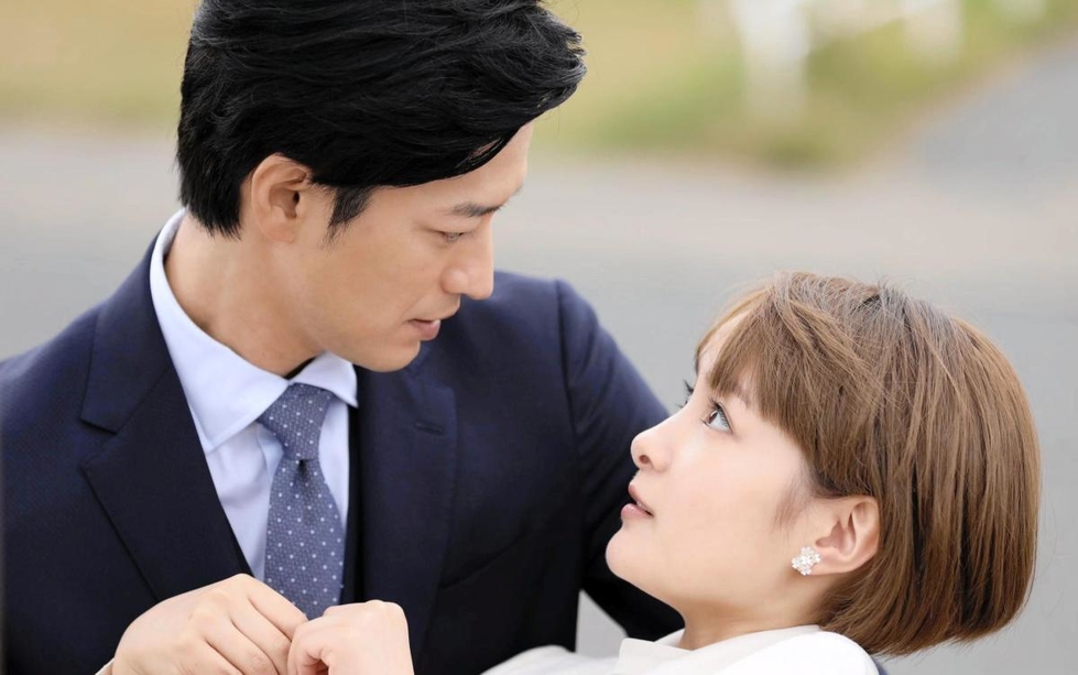 神戸新聞next 総合 ２０歳差の新婚生活 ｍｂｓでドラマ 年の差婚