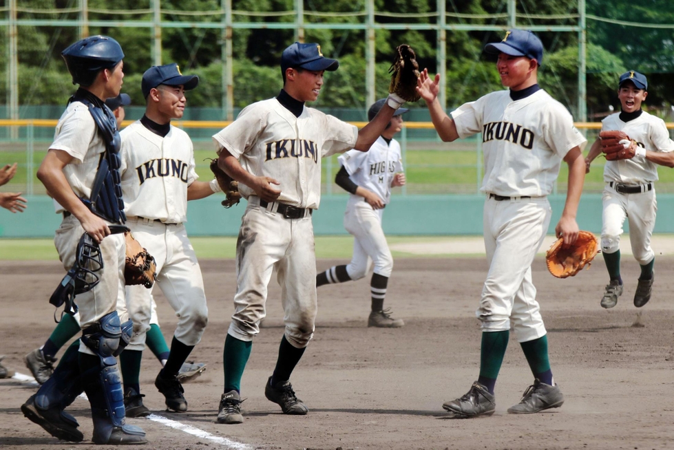 神戸新聞NEXT｜兵庫県内｜スポーツ｜兵庫の高校野球｜高校野球写真集第