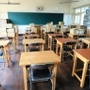がらんとした教室。教材が保管されている＝神戸市須磨区青葉町３、鷹取中学校（撮影・斎藤雅志）