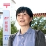 郵便局で非正規職員として働く高橋真由美さん＝神戸市内（撮影・辰巳直之）