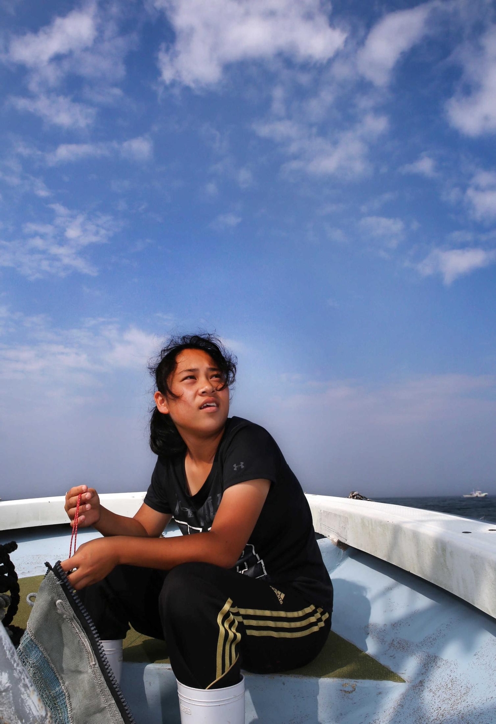 兵庫で 生きる 連載 特集 第２部 はじまりの島 南あわじ市沼島から １ 希望 少女海へ１５歳の志 細る漁業私が守る