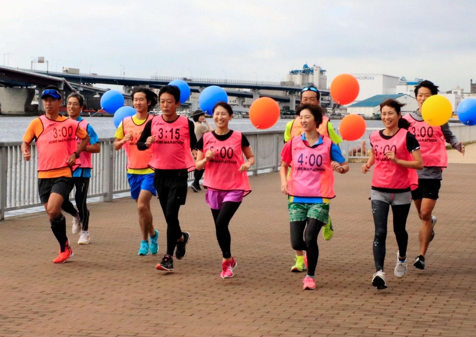 神戸新聞 ホーム 連載 特集 姫路城マラソン 神戸マラソン ペースセッター２３人が練習会