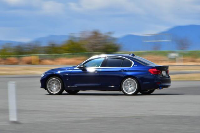 神戸新聞next 連載 特集 話題 めっちゃ速いやんあの軽四 ポルシェといい勝負 車好きにはたまらないジムカーナとは