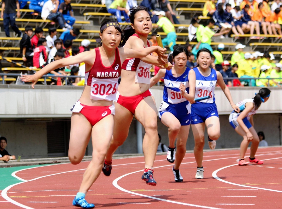 神戸新聞next 映像 写真 写真ニュース特集 総体写真集 16県高校総体 陸上 ５月２７日 １